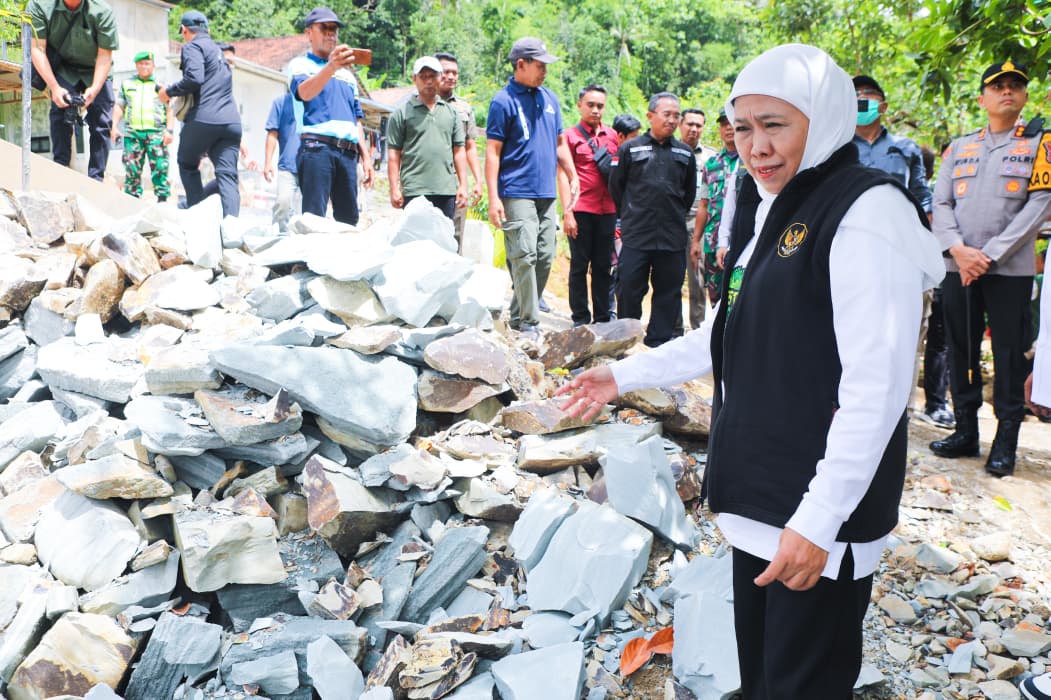 Percepat Rekontruksi Dua Jembatan di Pacitan, Gubernur Jatim: Pastikan Kualitas dan Kekuatannya Agar Aman 