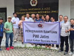 PWI Jatim Salurkan Bantuan Tahap I untuk Korban Bencana Aceh