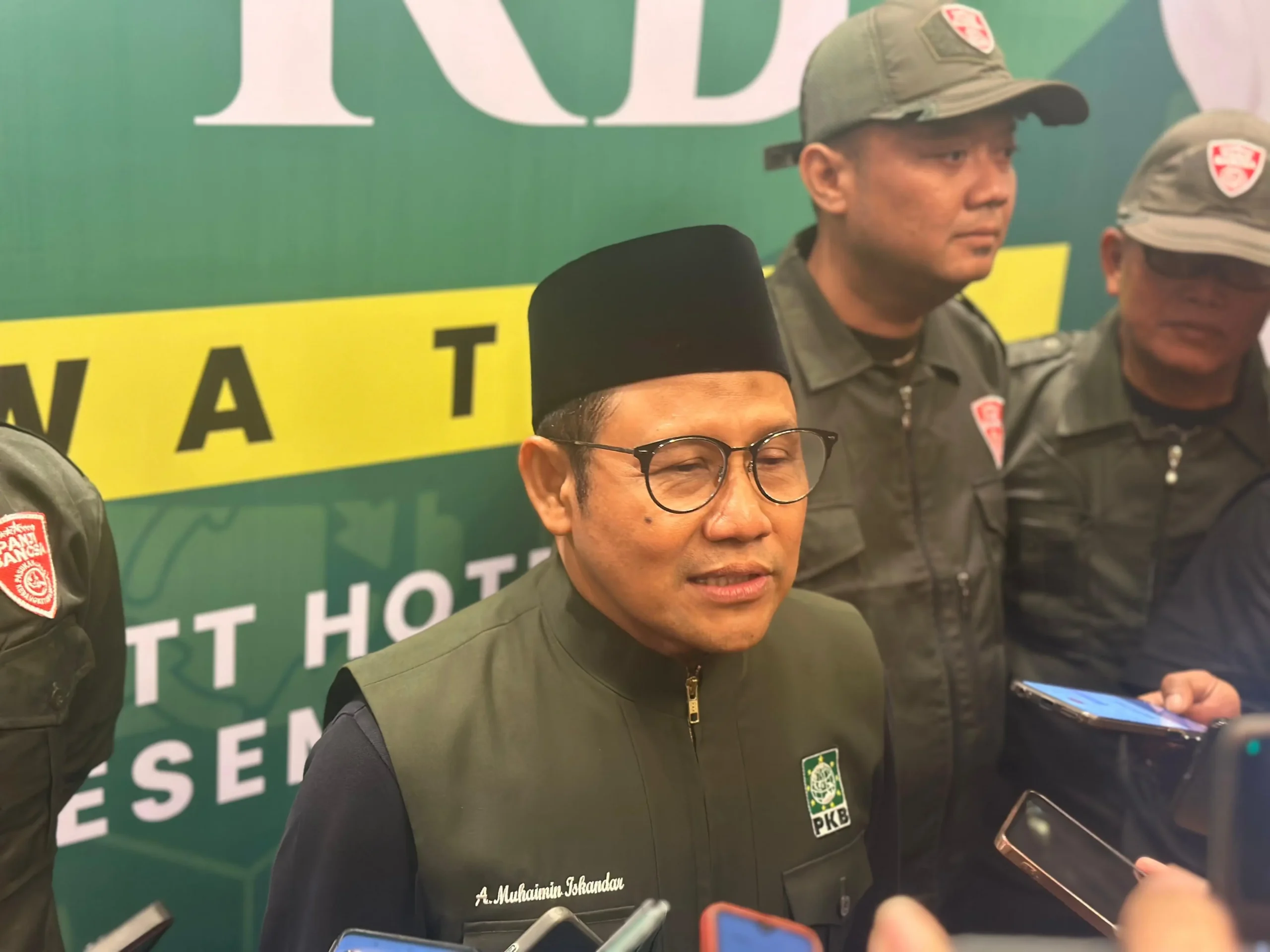 Ketum PKB Muhaimin Iskandar (Cak Imin) meminta semua kader partai di Jawa Timur peka terhadap kondisi masyarakat dan lingkungan. Cak Imin ingin isu lingkungan hidup dan kemiskinan jadi fokus kader.