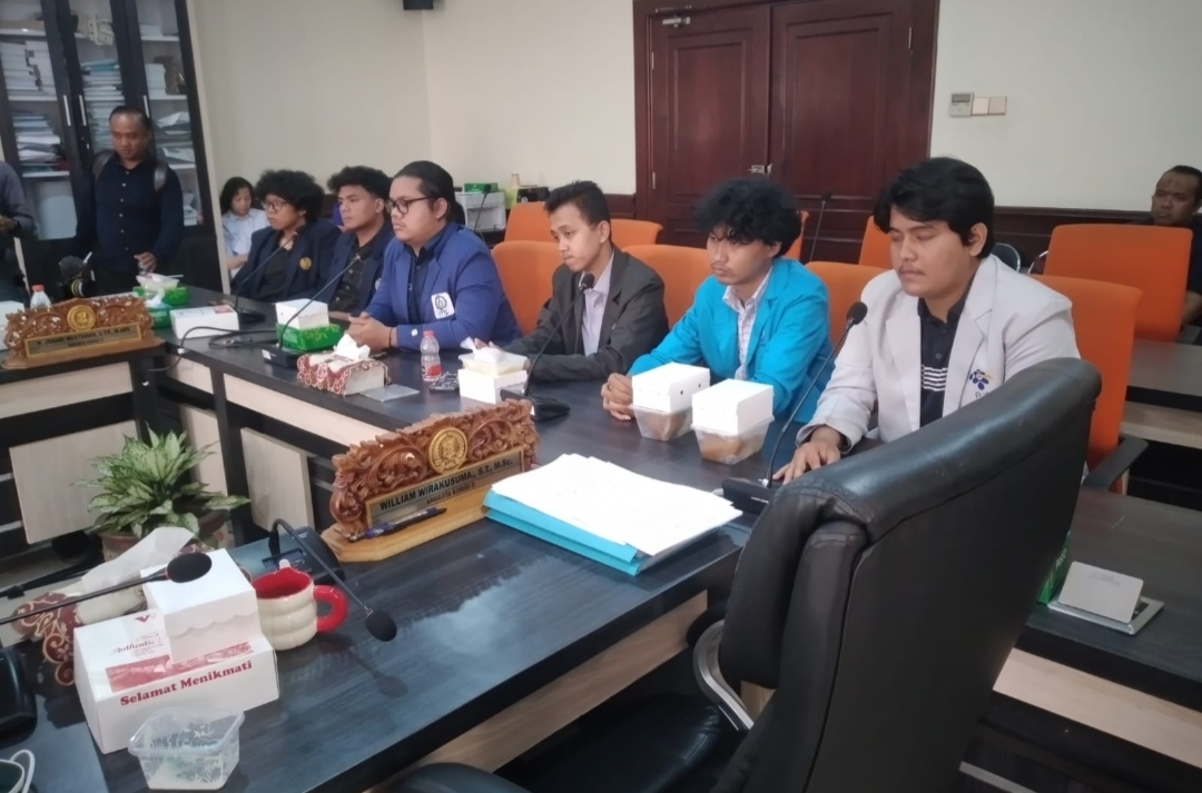 DPRD Terima Keluhan Mahasiswa Surabaya Pemotongan Beasiswa Pemuda Tangguh