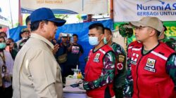 Usai meninjau pembangunan Jembatan Bailey Sungai Garoga, Presiden Prabowo Subianto meninjau Posko Kesehatan Kodam I/Bukit Barisan yang terletak di Desa Batu Hula, Kecamatan Batang Toru, Kabupaten Tapanuli Selatan, Sumatera Utara, Rabu (31/12/2025).