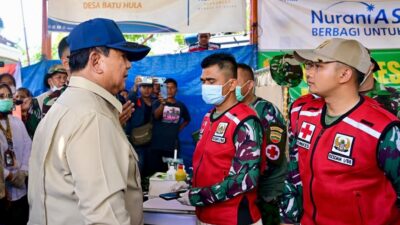 Presiden Prabowo Tinjau Posko Kesehatan Tapanuli Selatan